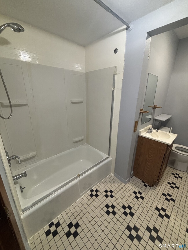 Photo - 760 Washington Ave Unit 3a