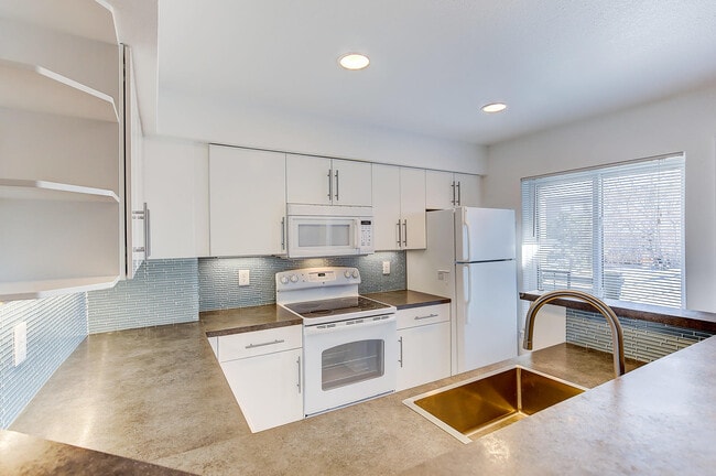 Photo - 2 Acoma St Unit 2 Acoma  6