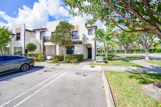 Photo - 20814 NE 5th Ct