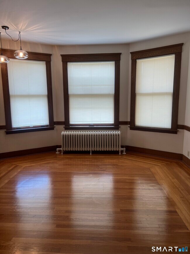 251 Sherman Ave Unit 2nd Floor