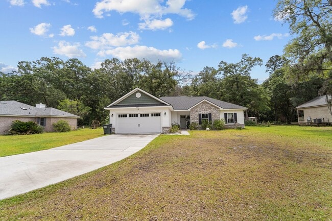 Building Photo - Comfort & Style Meet in This Beautiful 4 Bedroom Midway Home