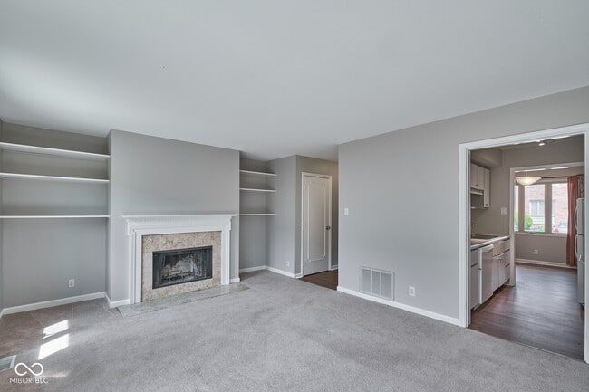 Photo - 8502 Canterbury Square W