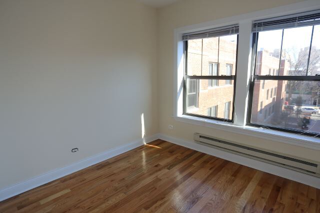 Photo - 2200 W Ainslie St Unit A05W