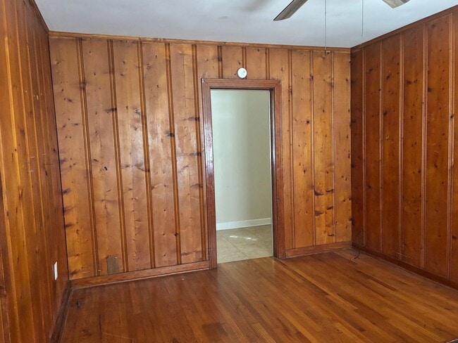 Photo - 4661 Londonderry Dr