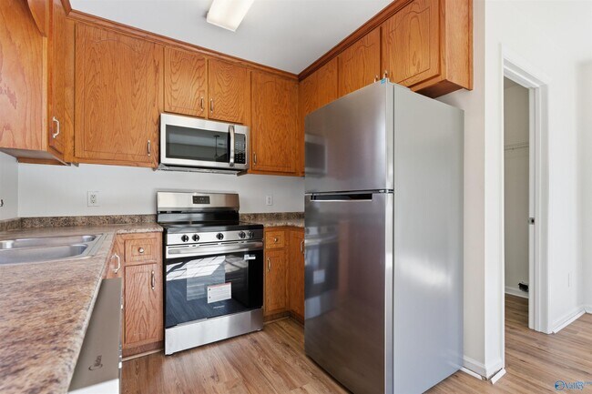 Photo - 104 Bataleur Ct