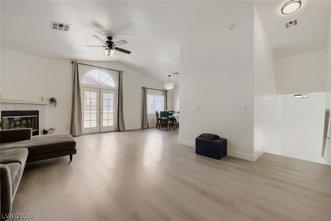 Photo - 8301 Boseck Dr Unit 232