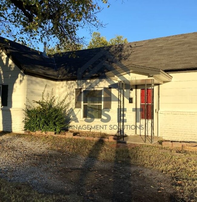 Building Photo - Charming 3-Bedroom Home with Modern Updates in El Reno, OK