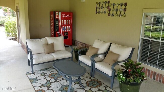 Photo - 1 br, 1 bath Condo - 3102 W Bay Area Blvd ...