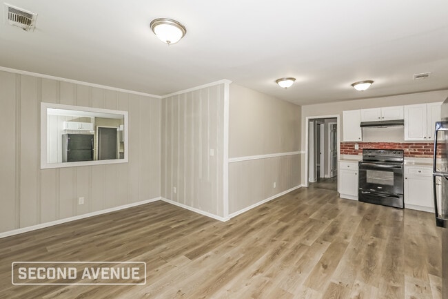 Photo - 820 Slaton St