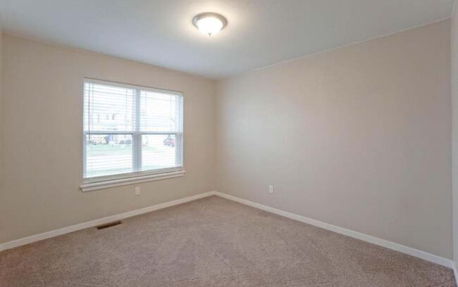 Photo - 1200 Juniper Ln