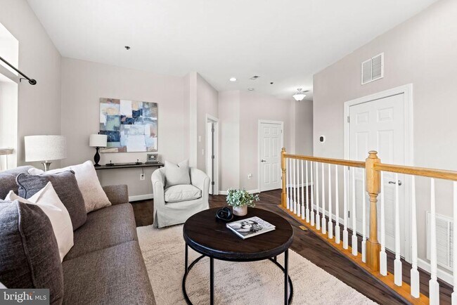 Photo - 810 Belmont Bay Dr Unidad 201