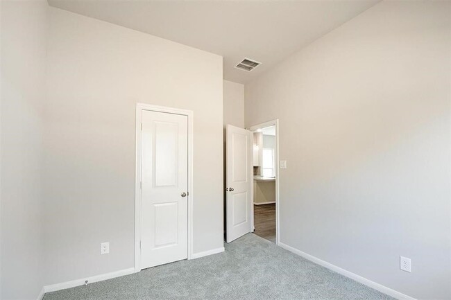 Photo - 1435 Cecilia Vines Dr