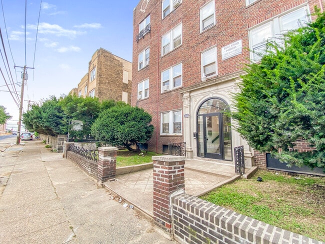 Building Photo - Foulkrod Manor LLC Rental