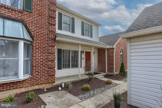 Photo - 2057 Raleigh Rd