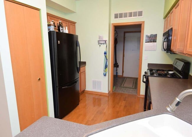 Photo - 206 W Park Ave