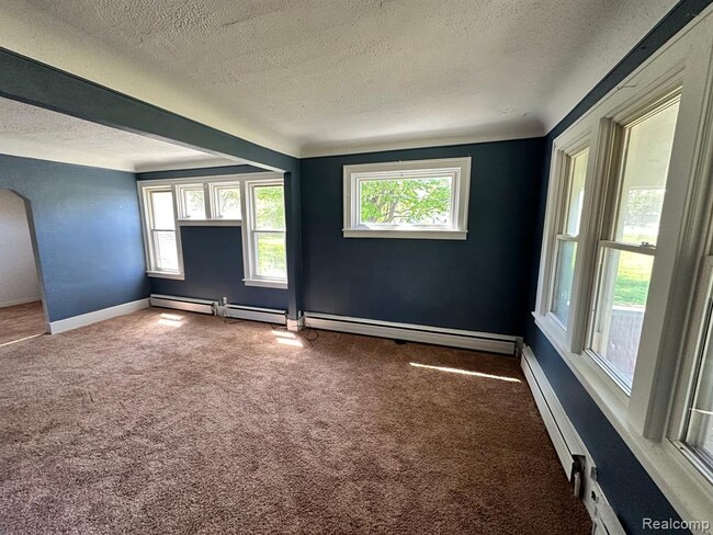 Photo - 47611 Ford Rd