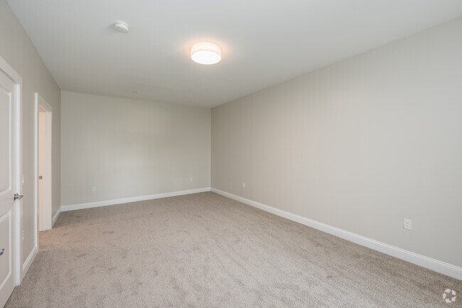 2BR, 2BA - 1,194SF - Primary Bedroom
