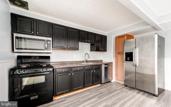 Photo - 2020 Dineen Dr