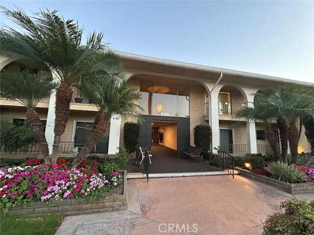 Photo - 630 W Huntington Dr Condominio Unidad 121