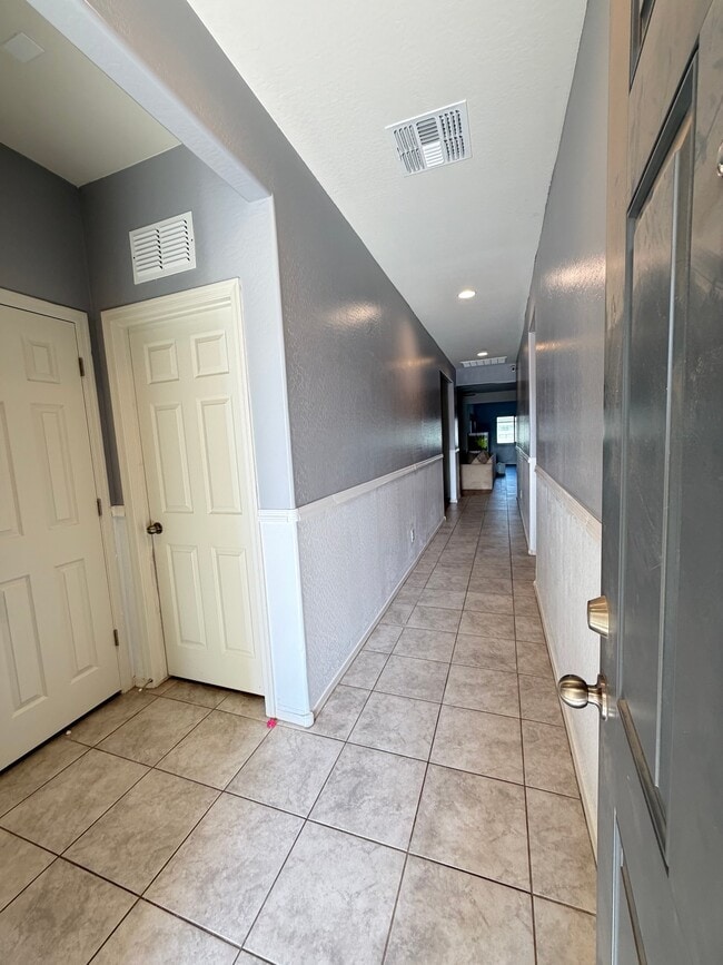 Photo - 43806 Juniper Ave