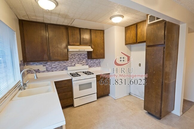 Photo - SW- condo 3bed-1.5 bath