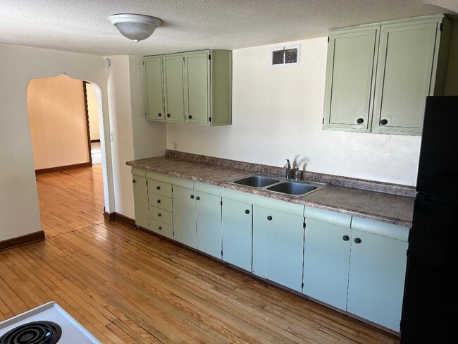 Kitchen - 300 Radtke St Unit 300 Radtke St.