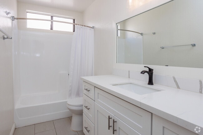 3BR, 2.5BA - 950SF