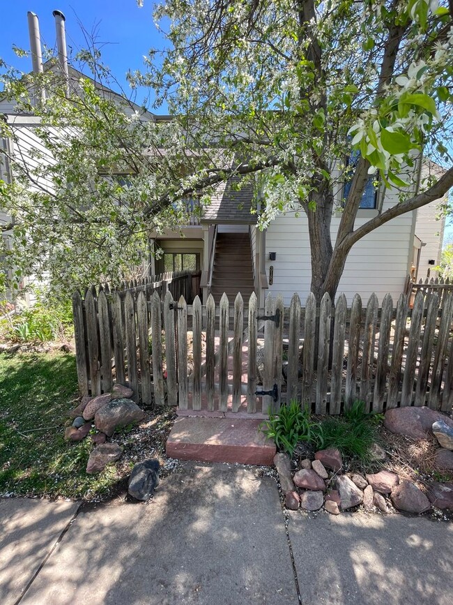 BEAUTIFUL 2 Bed 1 Bath Condo in Boulder - BEAUTIFUL 2 Bed 1 Bath Condo in Boulder