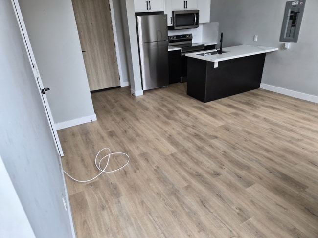 Photo - 51 King St W Unit 202