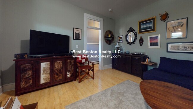 Building Photo - 206 Somerville Ave Rental