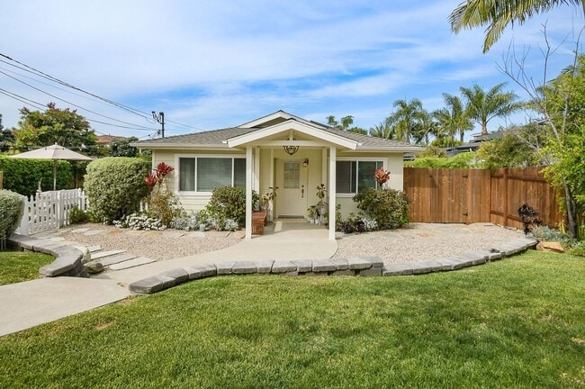 Building Photo - Encinitas Gem with Serene Spaces, Inside and Out  - Available May 2026!
