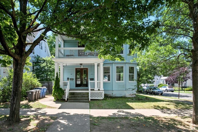 Building Photo - 212 Maple St Rental