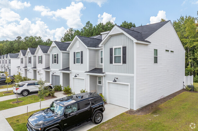 Primary - Creekside Townhomes