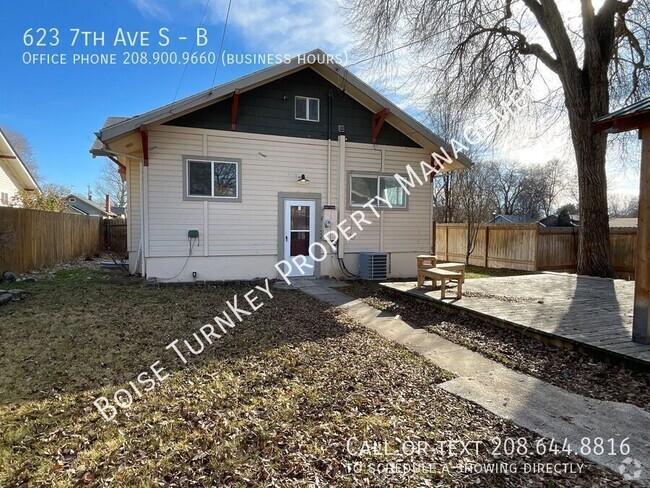 Building Photo - 2 Bed 1 Bath Basement Unit B Rental