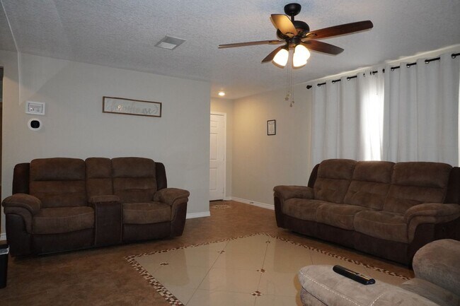 Photo - 3632 Candlehill