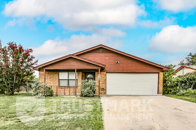 Building Photo - 2110 El Dorado Dr