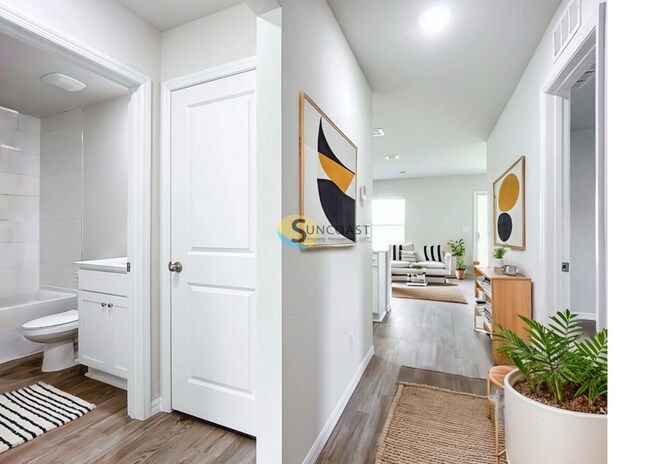 2 Rosalie Pl Unit B