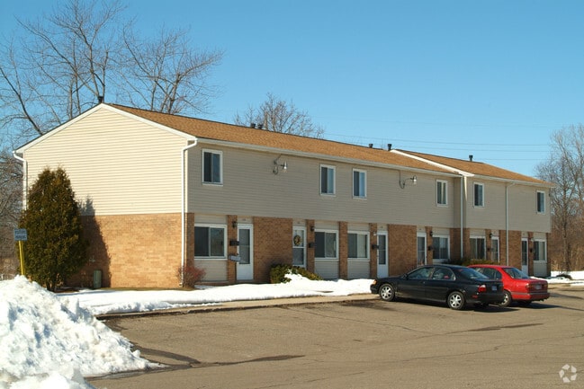 Woodland Square Apartments - Woodland Square Apartments