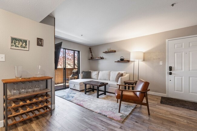 Photo - Convenient Location with Fireplace, Hot Tub and Pool and Clubhouse Studio / 1 Bathroom | FURNISHE...