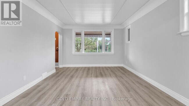 Photo - 908 Trafalgar St Unit MAIN