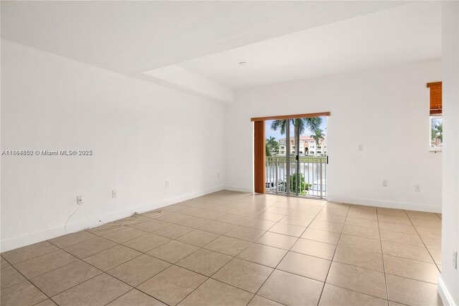 Photo - 10805 NW 89th Terrace Unit 207-4