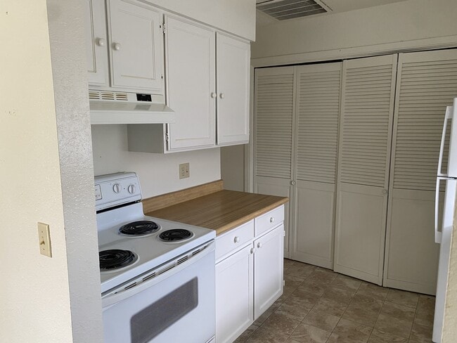 Photo - 309 N 1st St