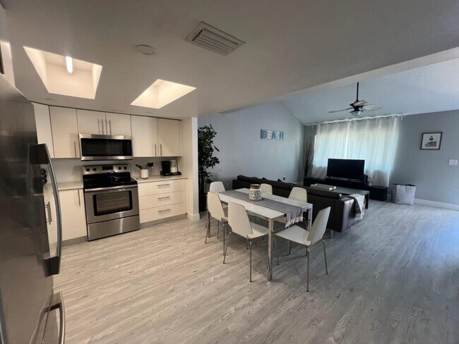 Photo - 354 Chandler St