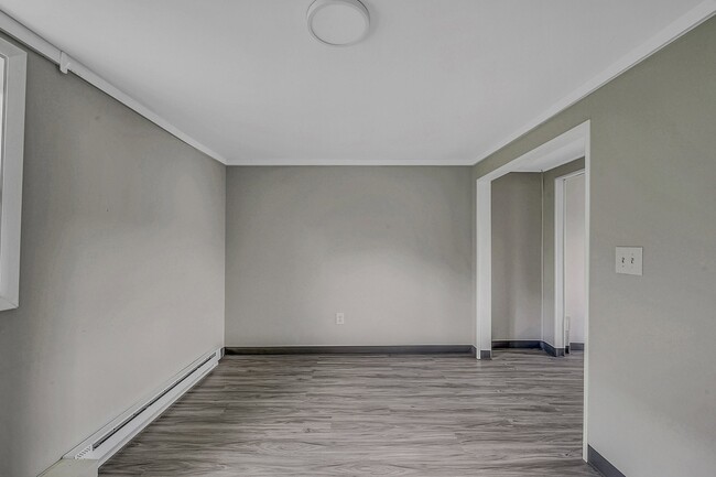 401 McLean St
