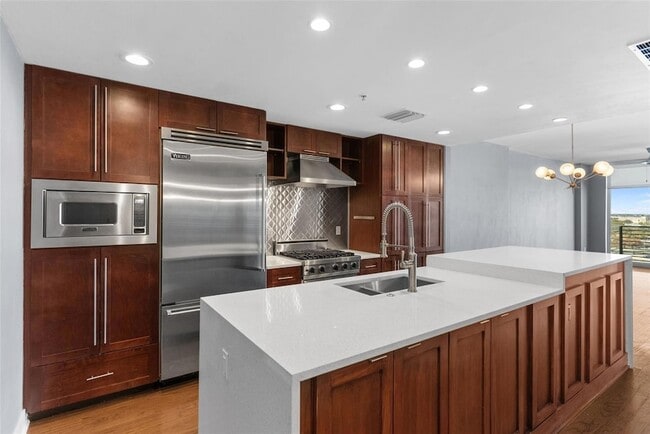 Photo - 1120 E Kennedy Blvd Unit 1221