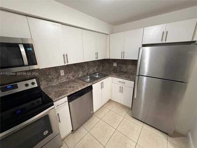 Photo - 4235 N University Dr Unit 107