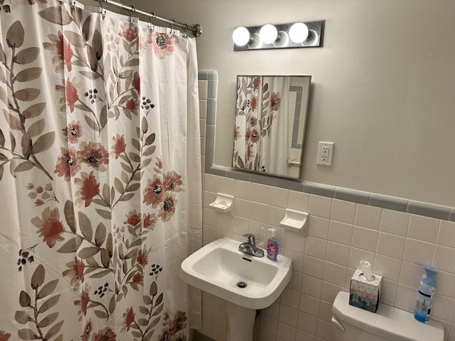 Photo - 106 Hampden Ave Unidad ID1321804P