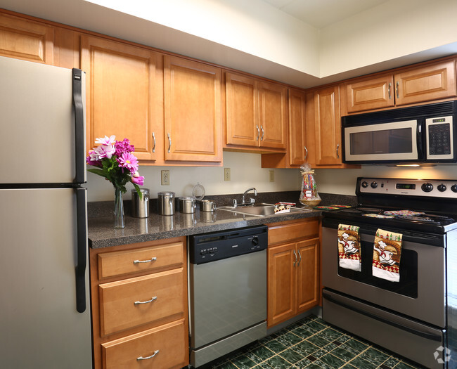 Interior Photo - General Lafayette Apartments