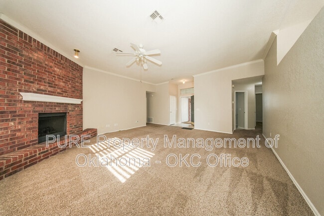 Photo - 400 Coalbrook Dr