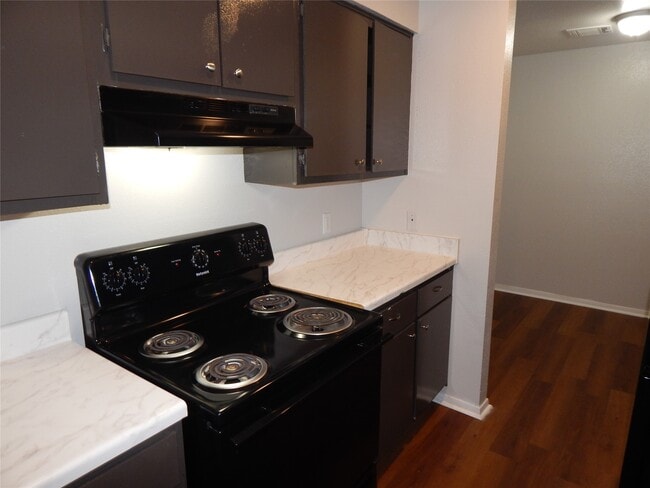 Photo - 204 Northpointe Ave Unit 204